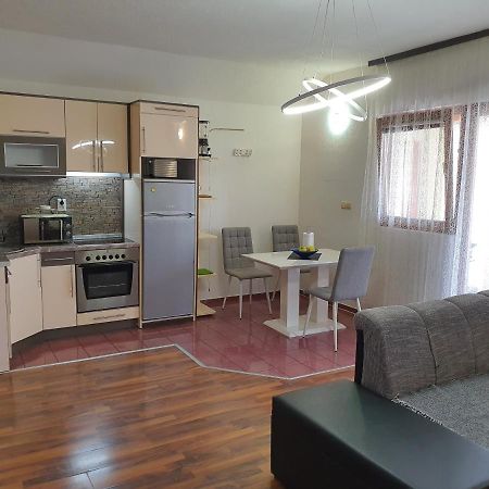 Hostel "Arco" Брчко Экстерьер фото