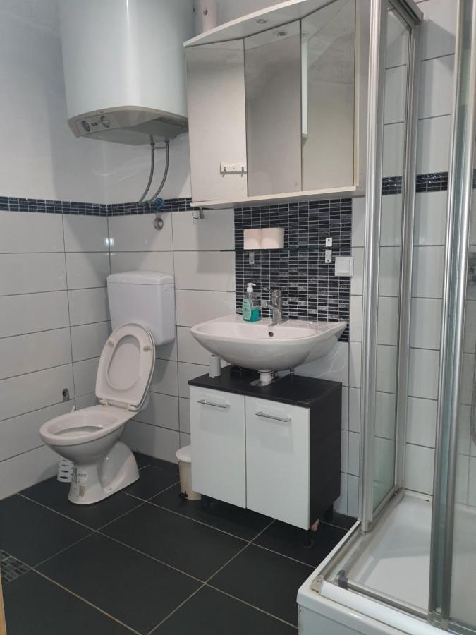 Hostel "Arco" Брчко Экстерьер фото