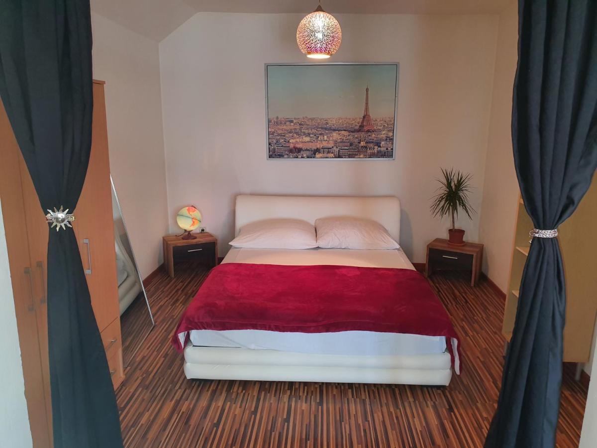 Hostel "Arco" Брчко Экстерьер фото